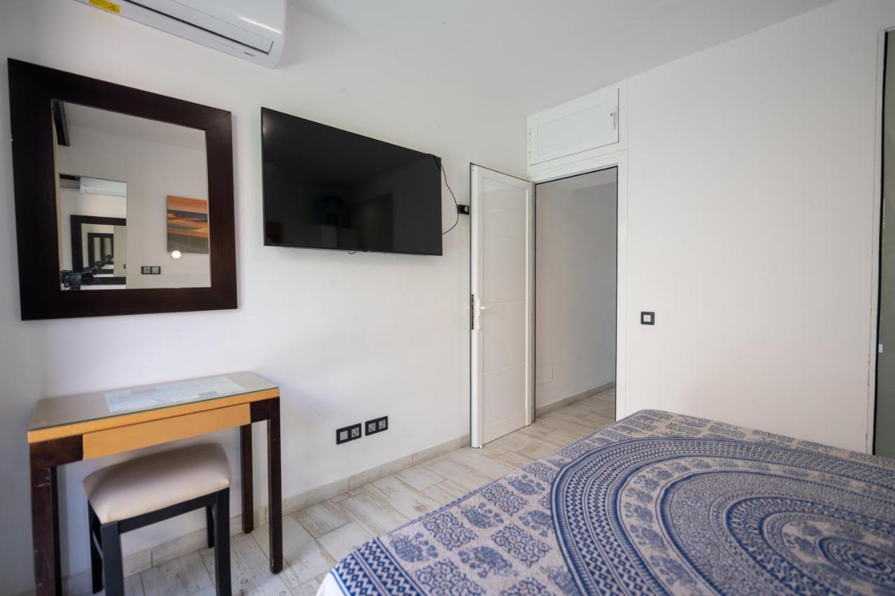 Apartamentos Playa Feliz Плая дел Инглес Екстериор снимка